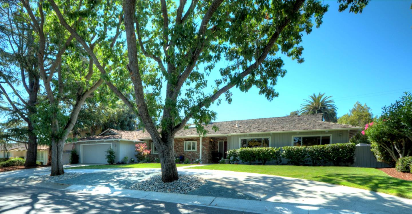 Detail Gallery Image 1 of 1 For 448 Santa Barbara Dr, Los Altos,  CA 94022 - 4 Beds | 2/1 Baths