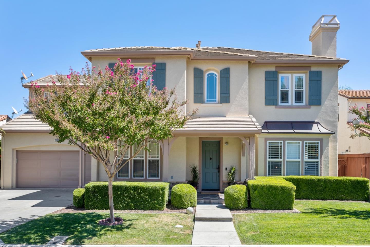 Detail Gallery Image 1 of 1 For 2485 Muirfield Way, Gilroy,  CA 95020 - 5 Beds | 4/1 Baths