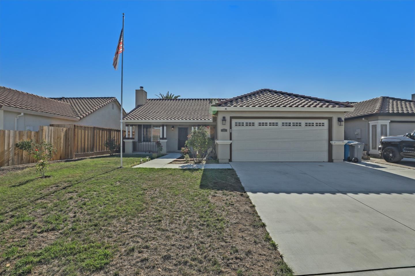 Detail Gallery Image 1 of 1 For 861 Summer Dr, Hollister,  CA 95023 - 3 Beds | 2 Baths