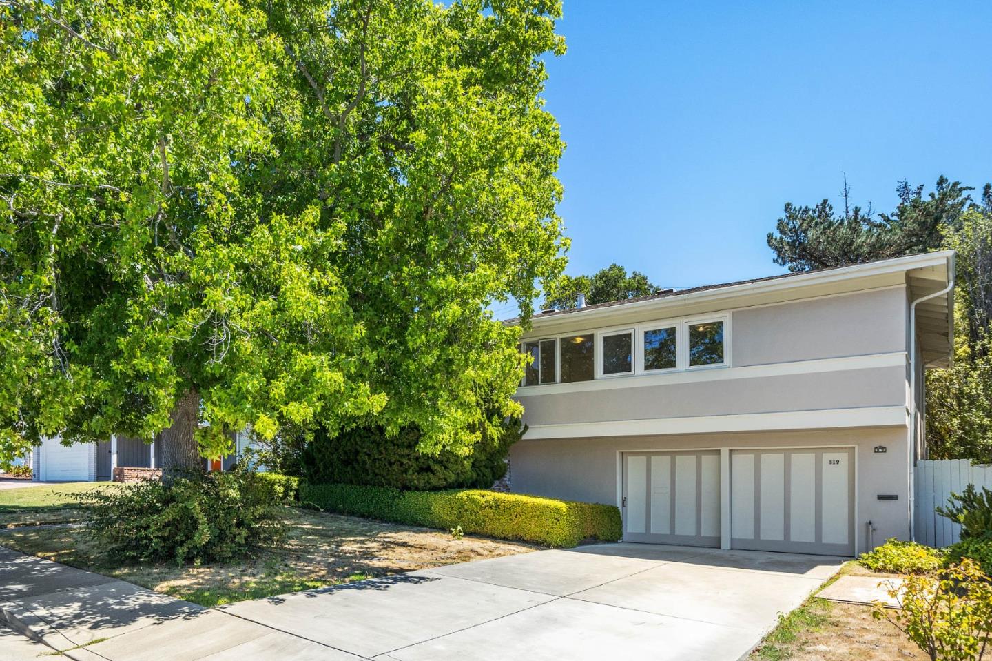 Detail Gallery Image 1 of 1 For 819 Banbury Ln, Millbrae,  CA 94030 - 3 Beds | 2 Baths