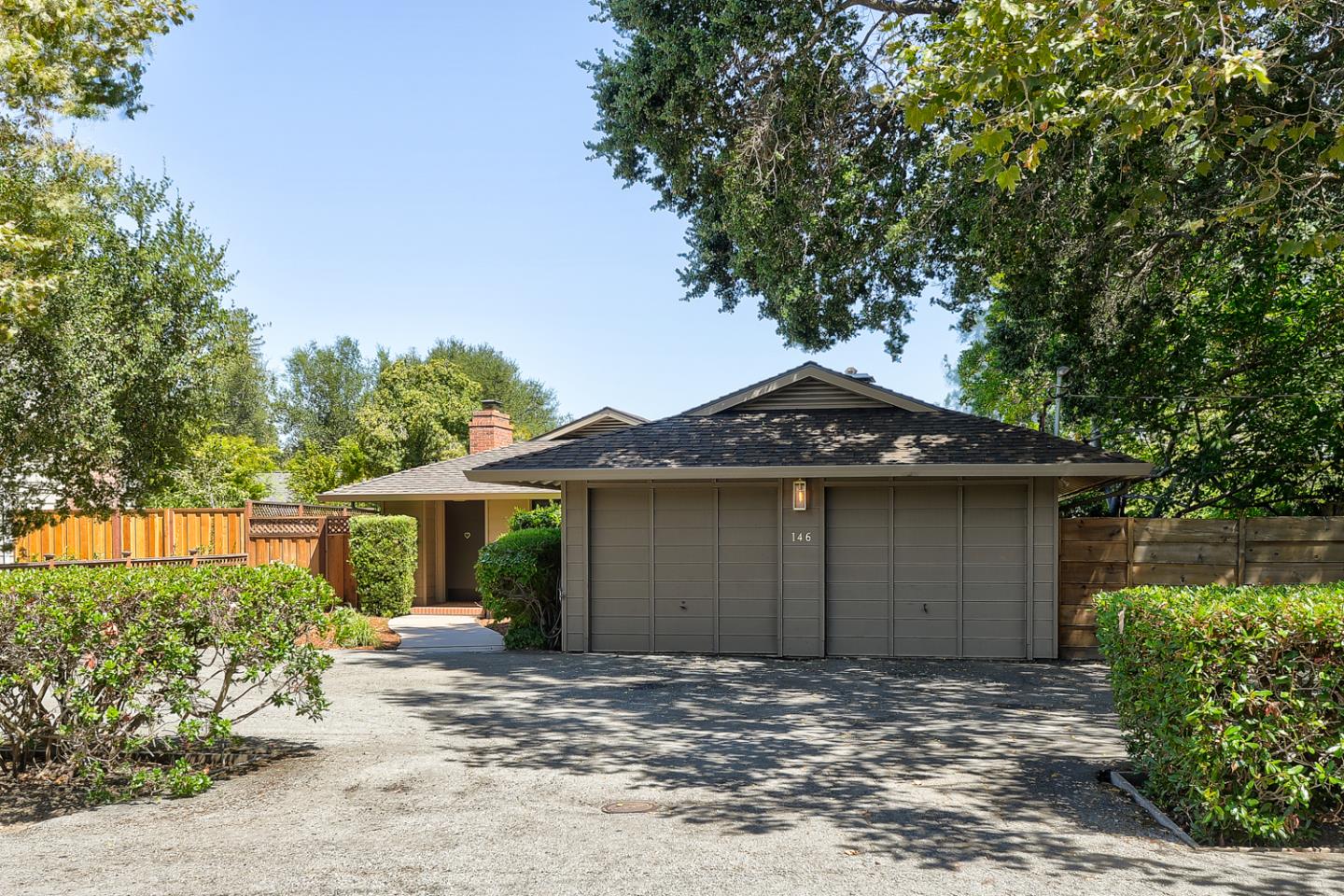 Detail Gallery Image 1 of 1 For 146 Felton Dr, Menlo Park,  CA 94025 - 4 Beds | 2 Baths