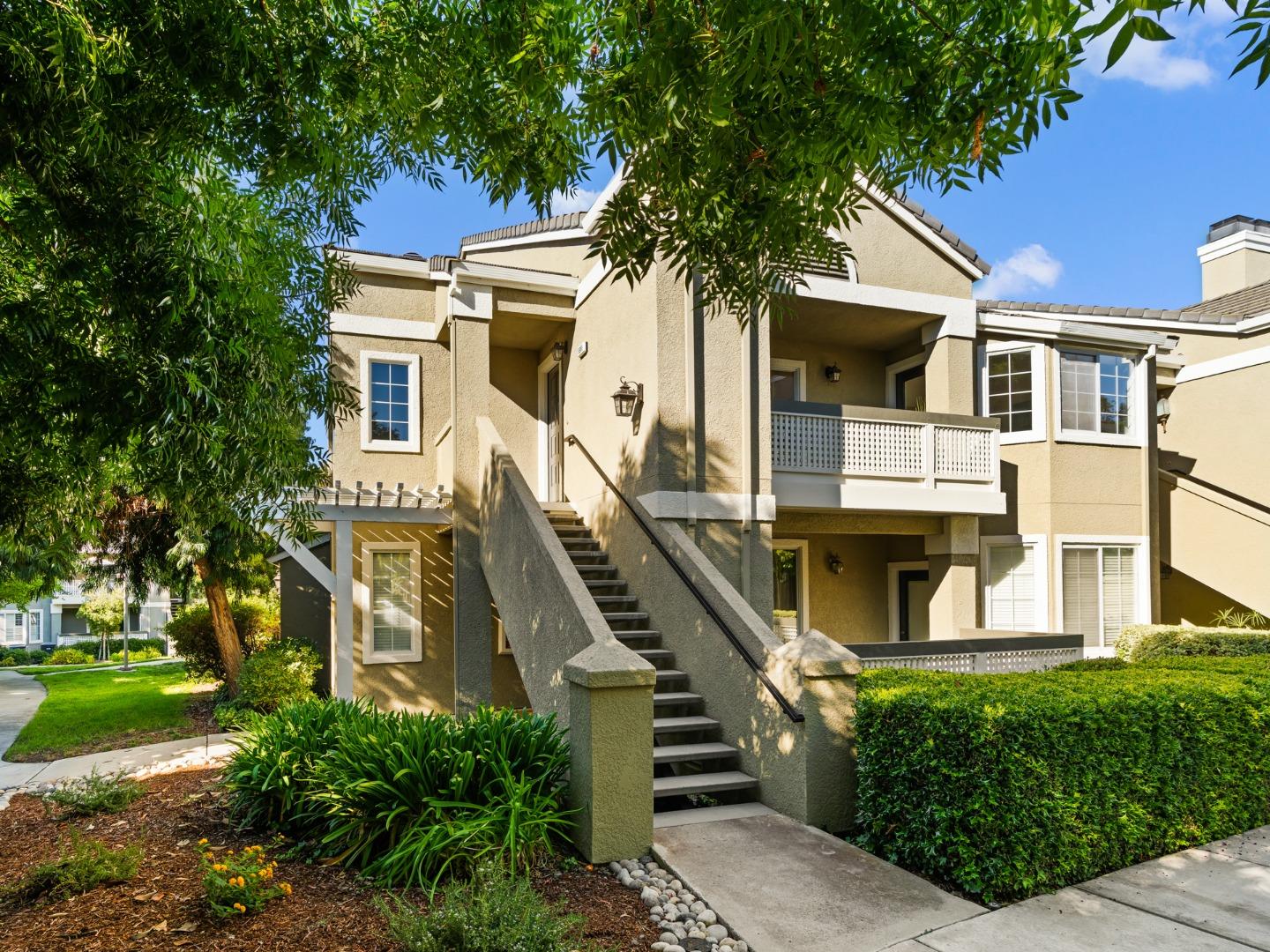 Detail Gallery Image 1 of 1 For 5981 Lake Hennessy Ct, San Jose,  CA 95123 - 2 Beds | 2 Baths