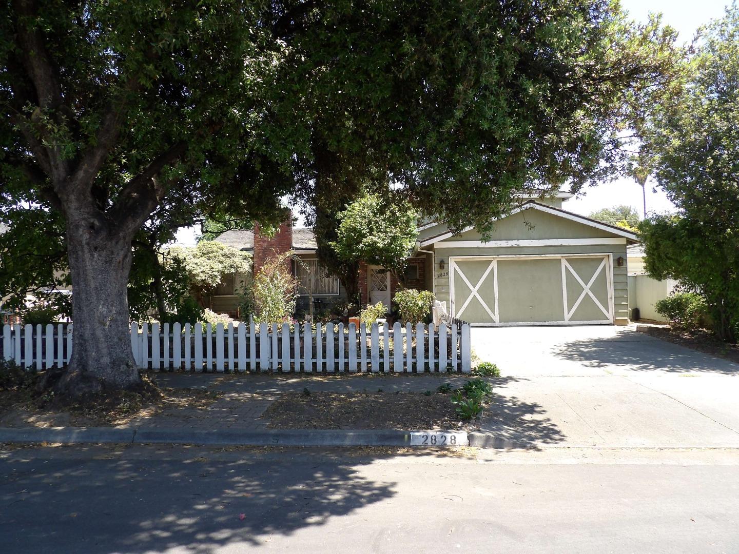 Detail Gallery Image 1 of 1 For 2828 Monte Cresta Way, San Jose,  CA 95132 - 3 Beds | 2/1 Baths