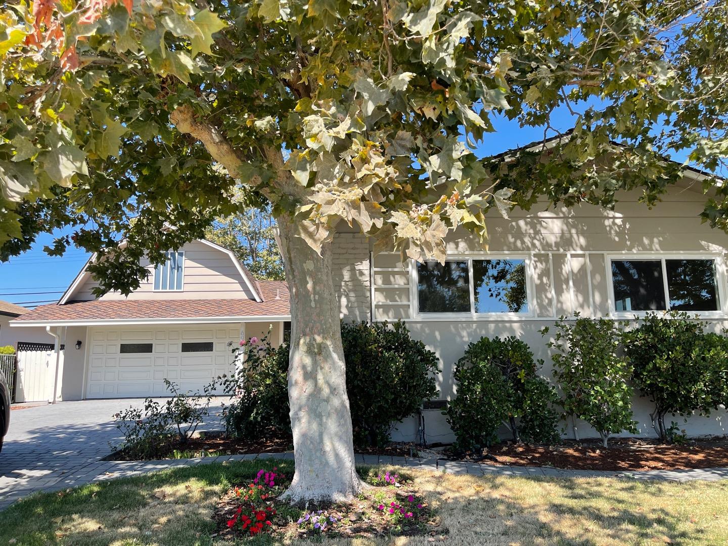 Detail Gallery Image 1 of 1 For 692 Pomeroy Ave, Santa Clara,  CA 95051 - 4 Beds | 2 Baths