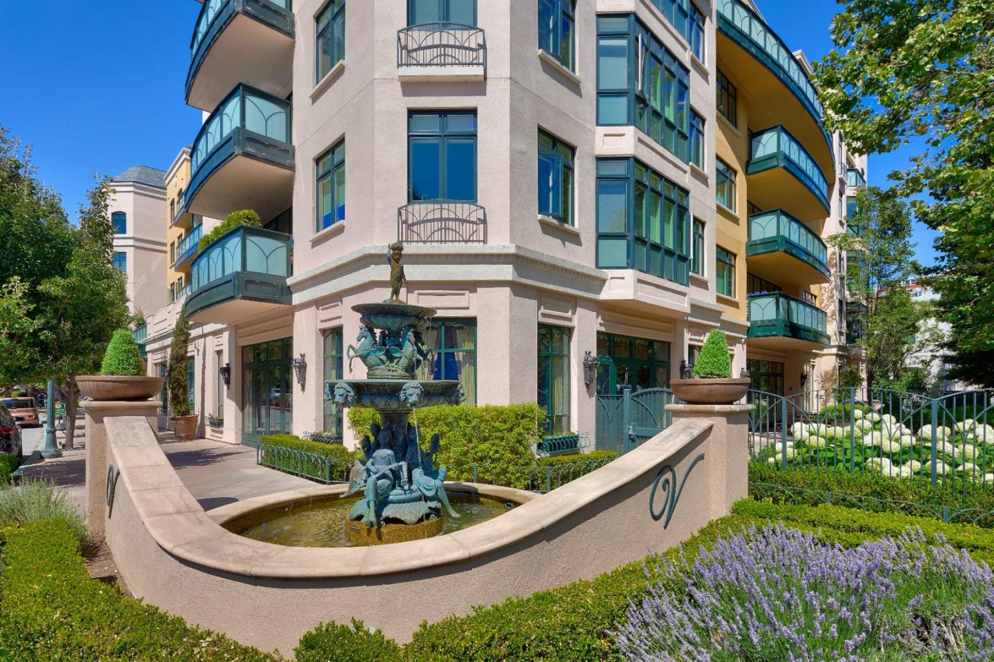 Detail Gallery Image 1 of 9 For 10 Crystal Springs Rd #2413,  San Mateo,  CA 94402 - 2 Beds | 2 Baths