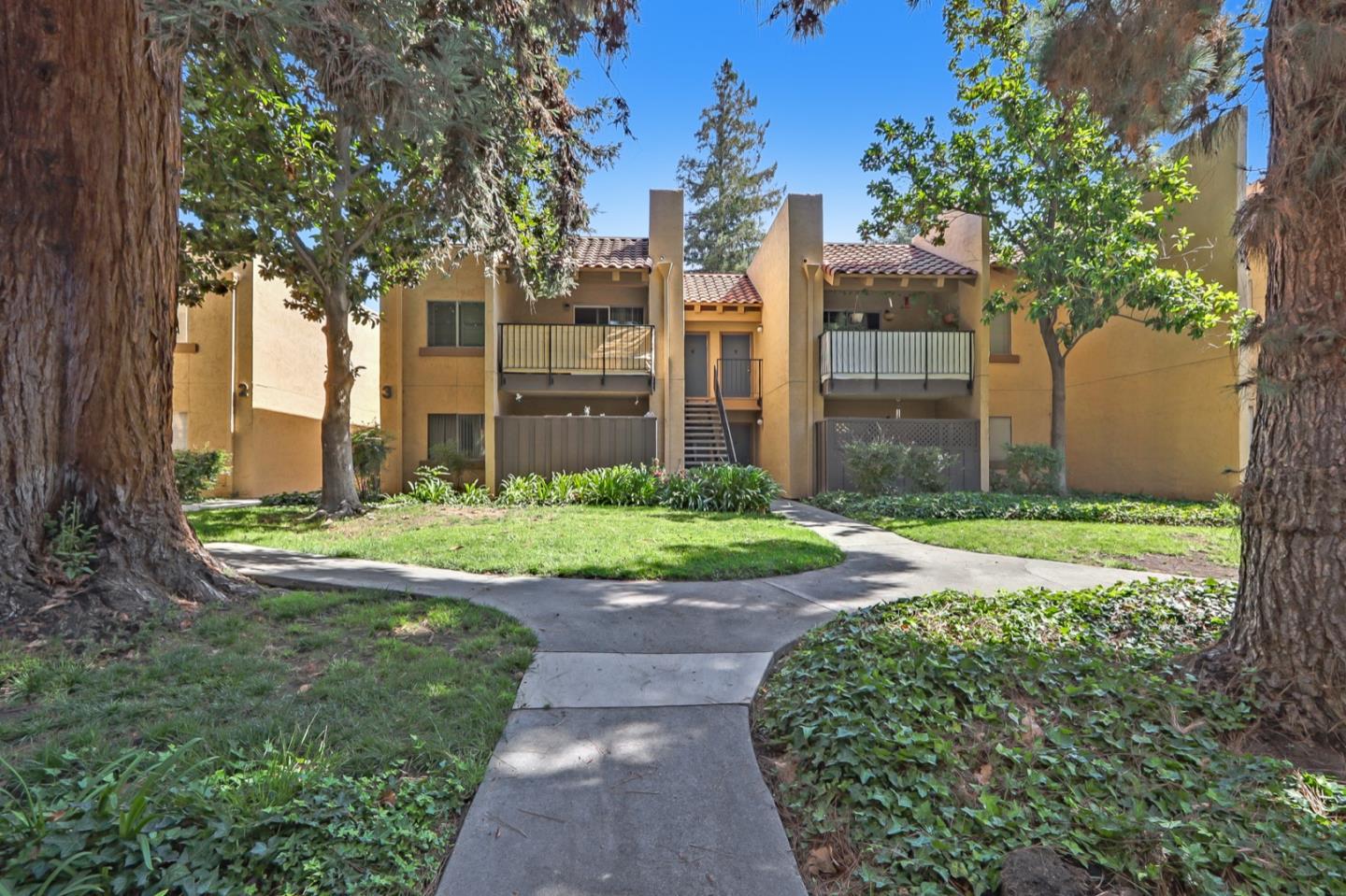 Detail Gallery Image 1 of 1 For 247 N Capitol Ave #130,  San Jose,  CA 95127 - 1 Beds | 1 Baths