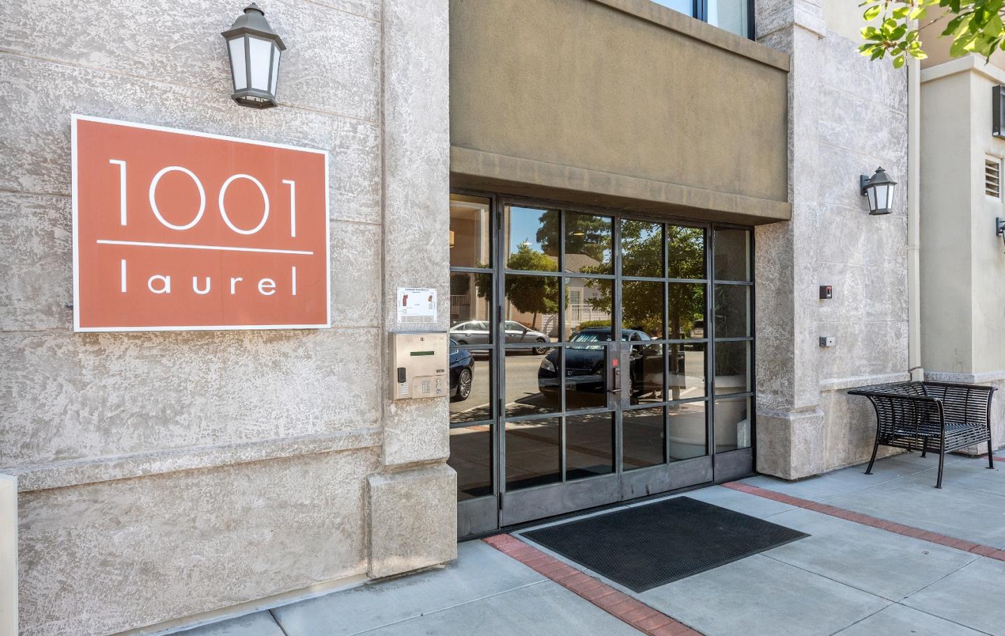 Detail Gallery Image 1 of 1 For 1001 Laurel St #201,  San Carlos,  CA 94070 - 2 Beds | 2 Baths