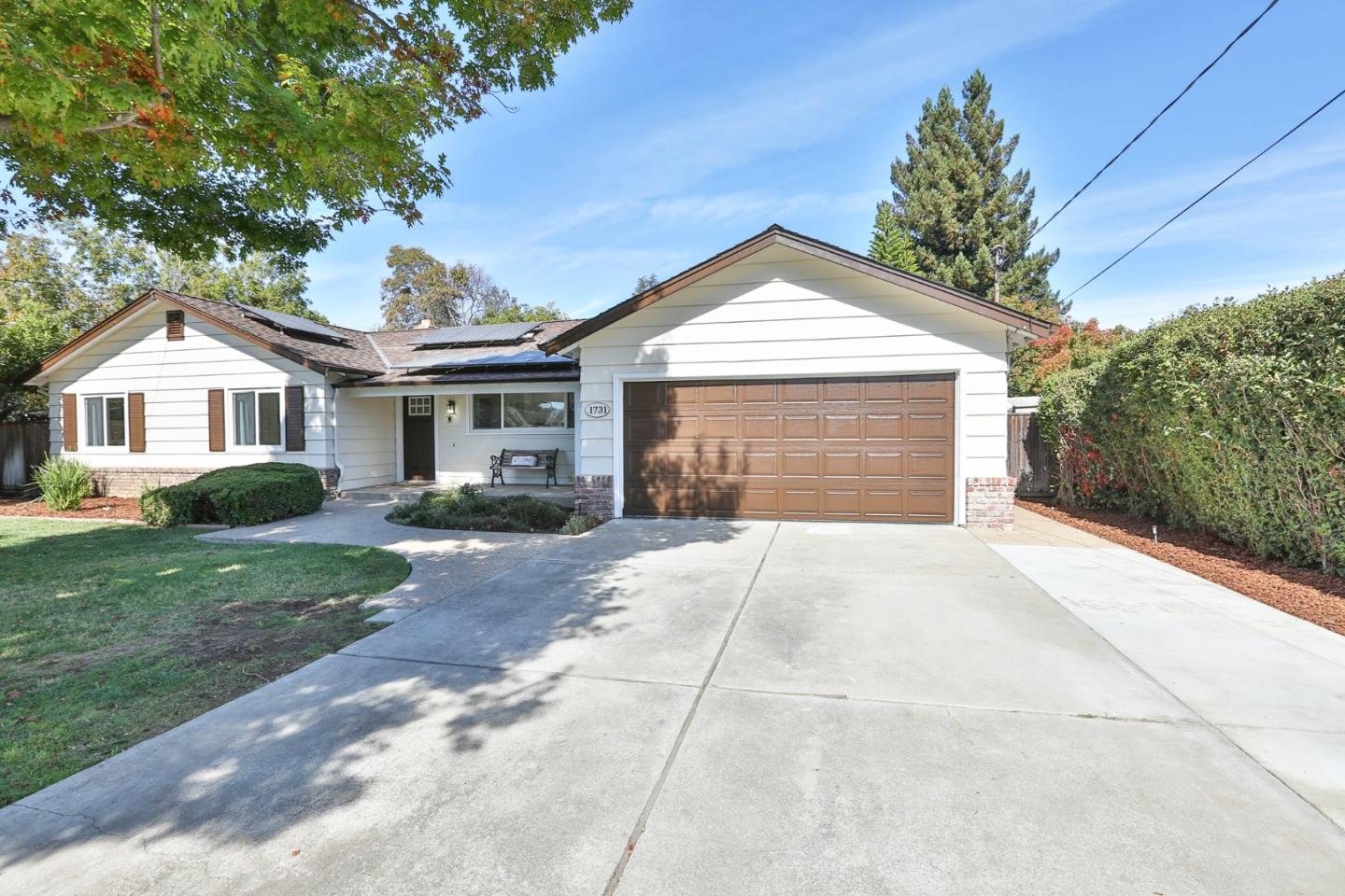 Detail Gallery Image 1 of 1 For 1731 Larkellen Ln, Los Altos,  CA 94024 - 4 Beds | 2/1 Baths