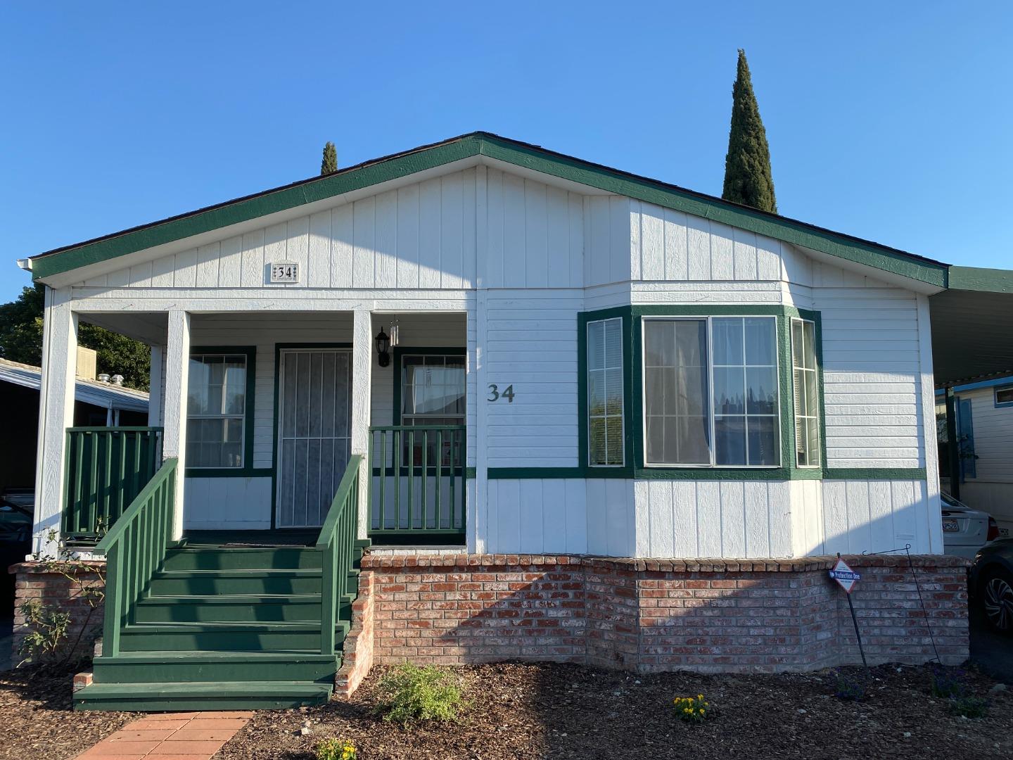 Detail Gallery Image 1 of 1 For 510 Saddlebrook Dr #34,  San Jose,  CA 95136 - 3 Beds | 2 Baths