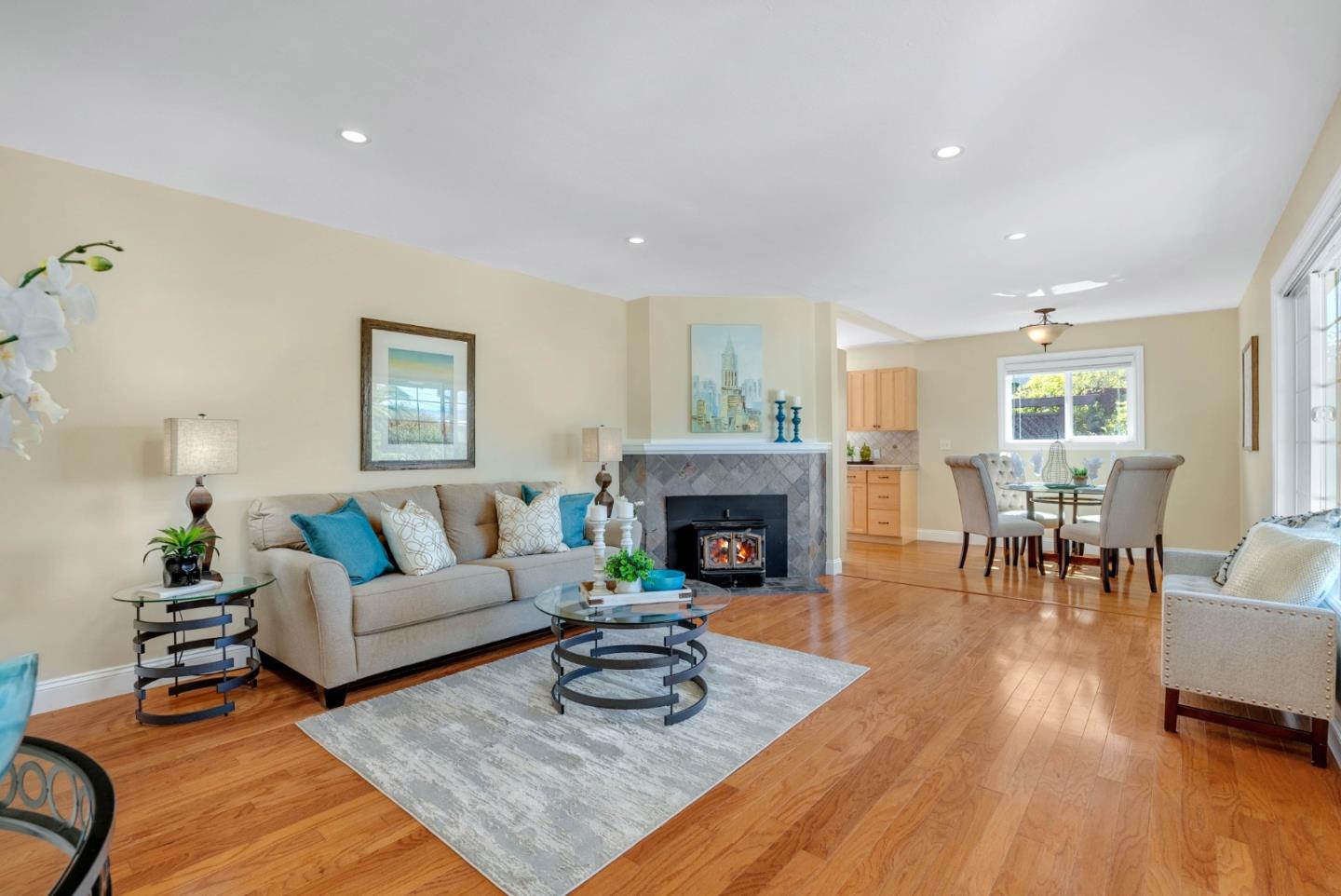 Detail Gallery Image 1 of 1 For 1586 Roberta Dr, San Mateo,  CA 94403 - 3 Beds | 1/1 Baths