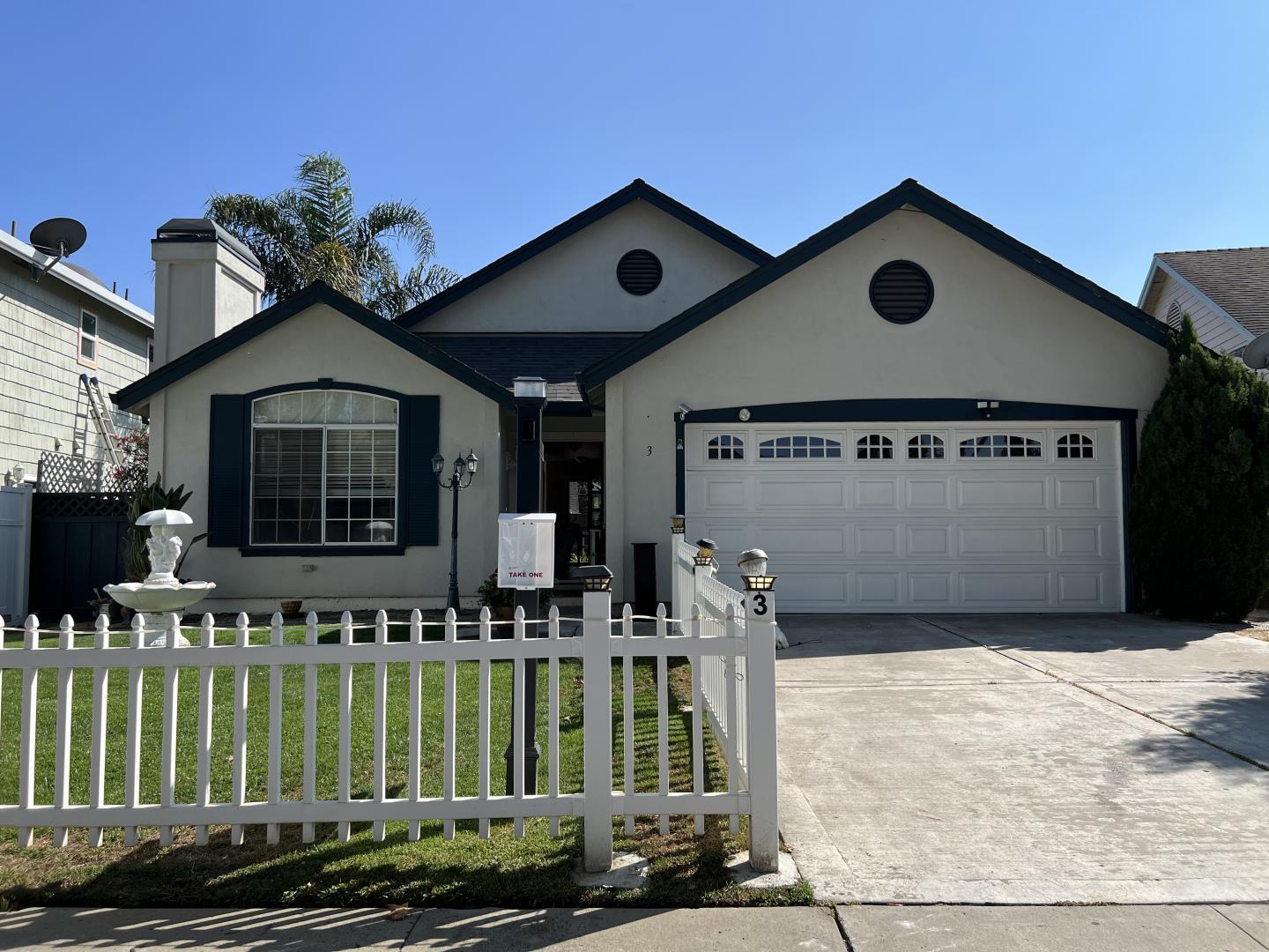 Detail Gallery Image 1 of 1 For 3 Attlebury Cir, Salinas,  CA 93906 - 2 Beds | 2 Baths