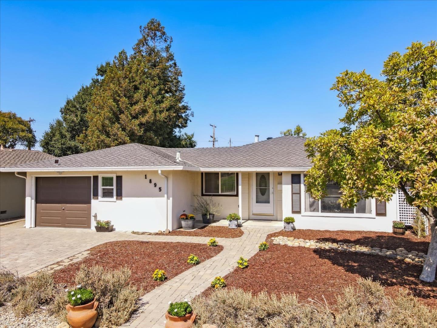 Detail Gallery Image 1 of 1 For 1895 Laurinda Dr, San Jose,  CA 95124 - 3 Beds | 2 Baths