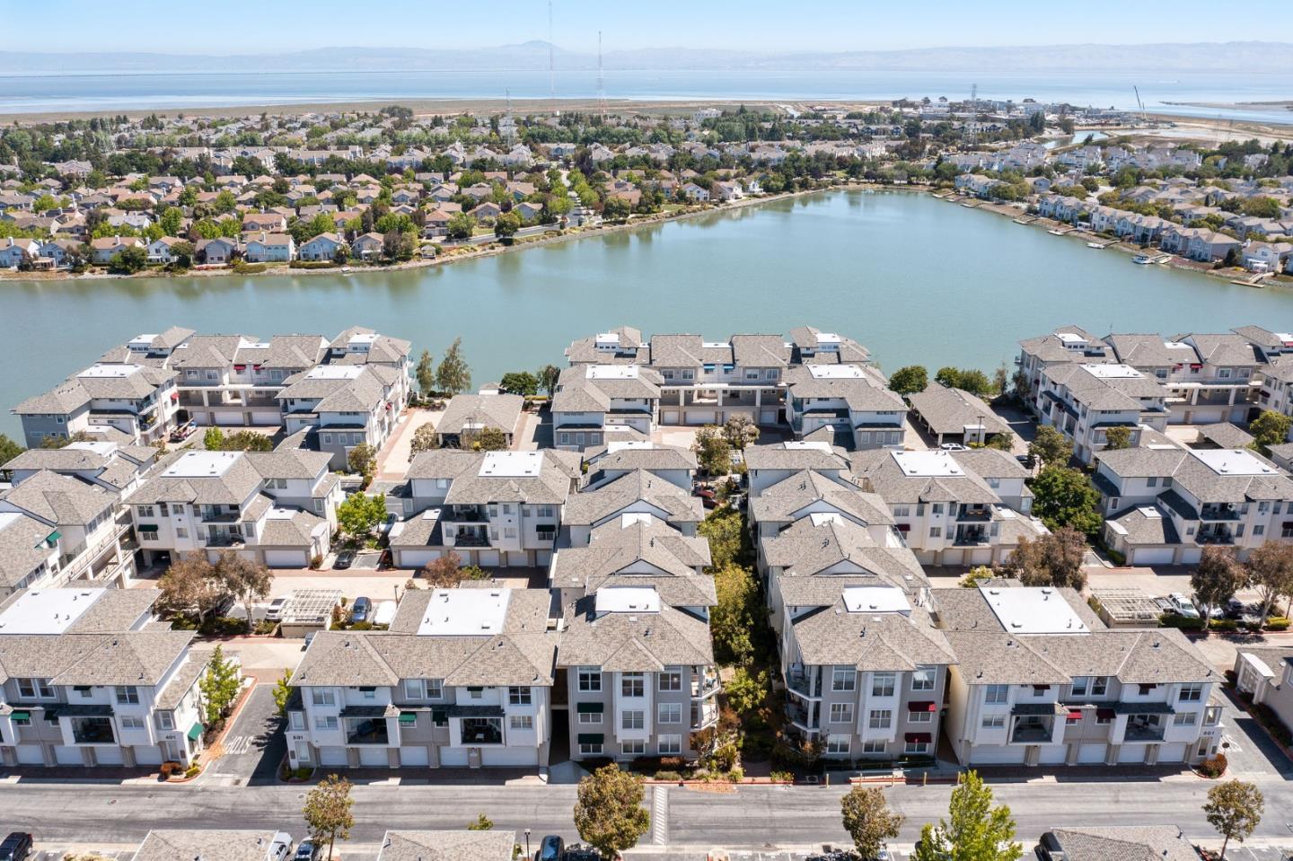 Detail Gallery Image 1 of 1 For 501 Baltic Cir #537,  Redwood Shores,  CA 94065 - 2 Beds | 3 Baths