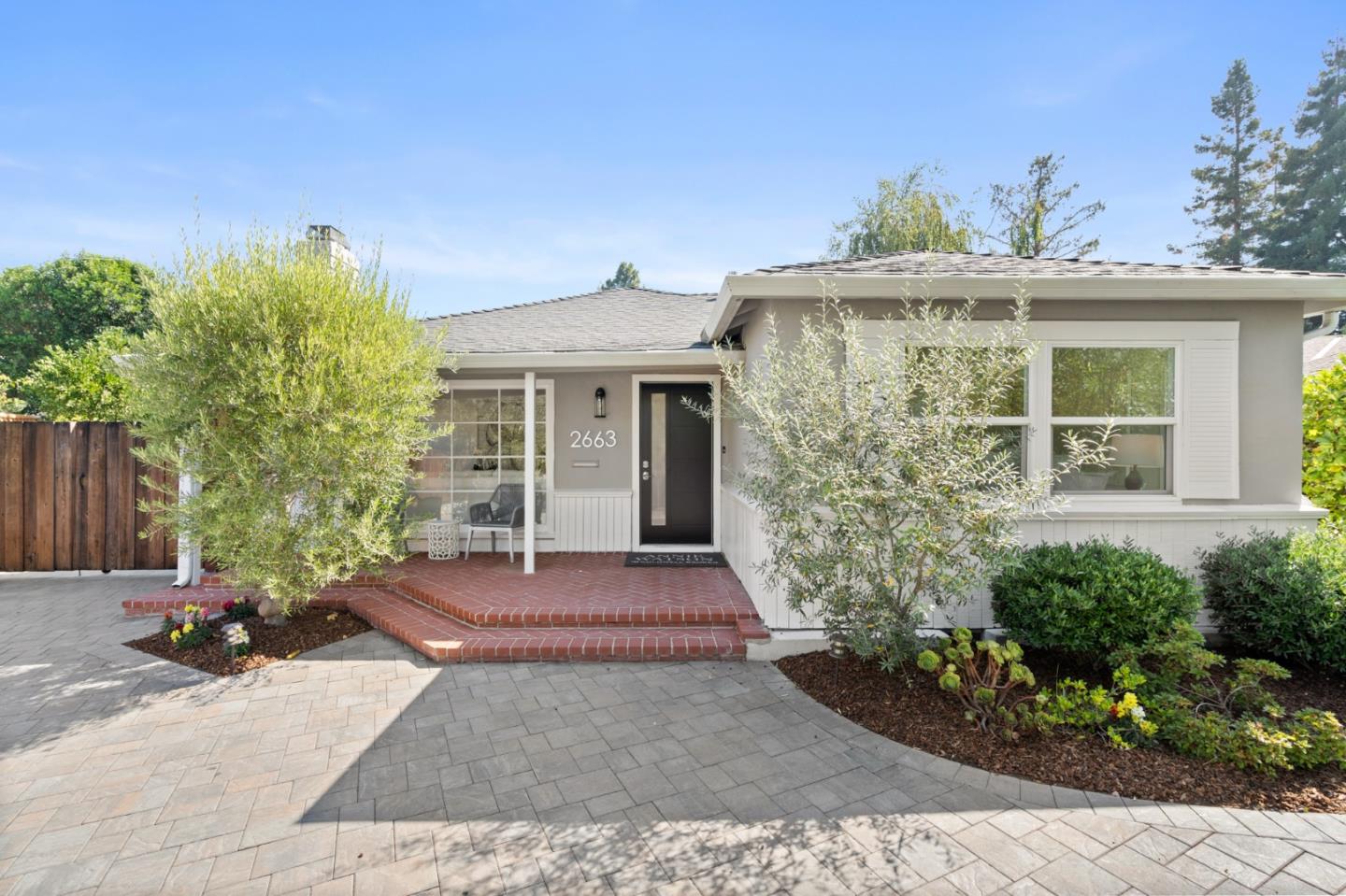 Detail Gallery Image 1 of 1 For 2663 Marshall Dr, Palo Alto,  CA 94303 - 3 Beds | 2 Baths