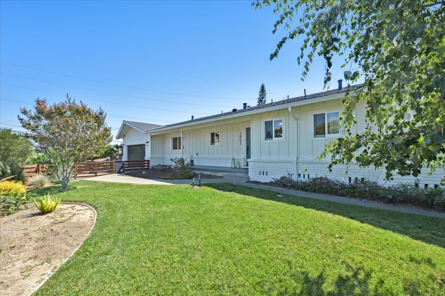 Detail Gallery Image 1 of 1 For 3903 Lakemead Way, Redwood City,  CA 94062 - 3 Beds | 2/1 Baths