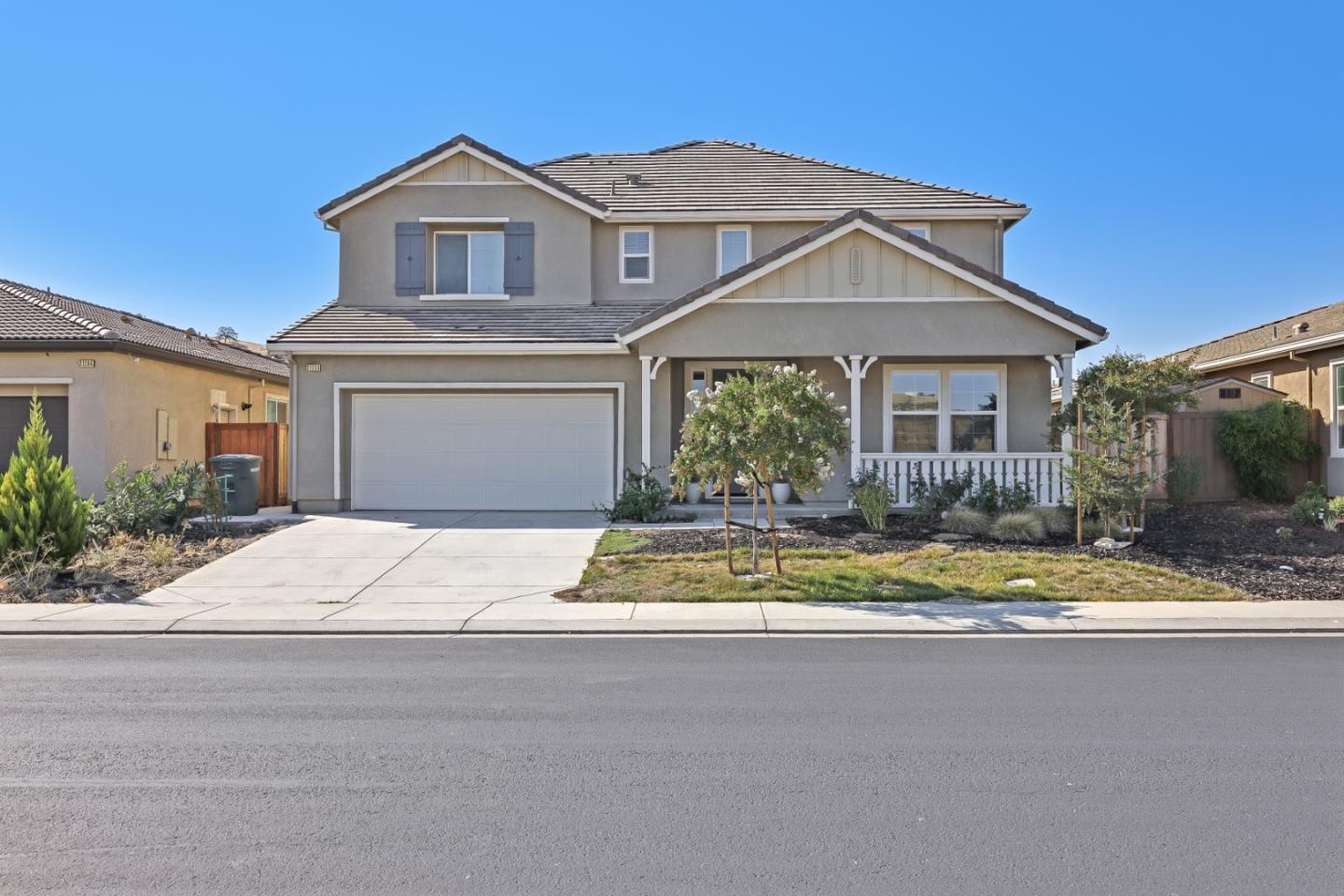 Detail Gallery Image 1 of 1 For 21208 Grapevine Dr, Patterson,  CA 95363 - 5 Beds | 4 Baths