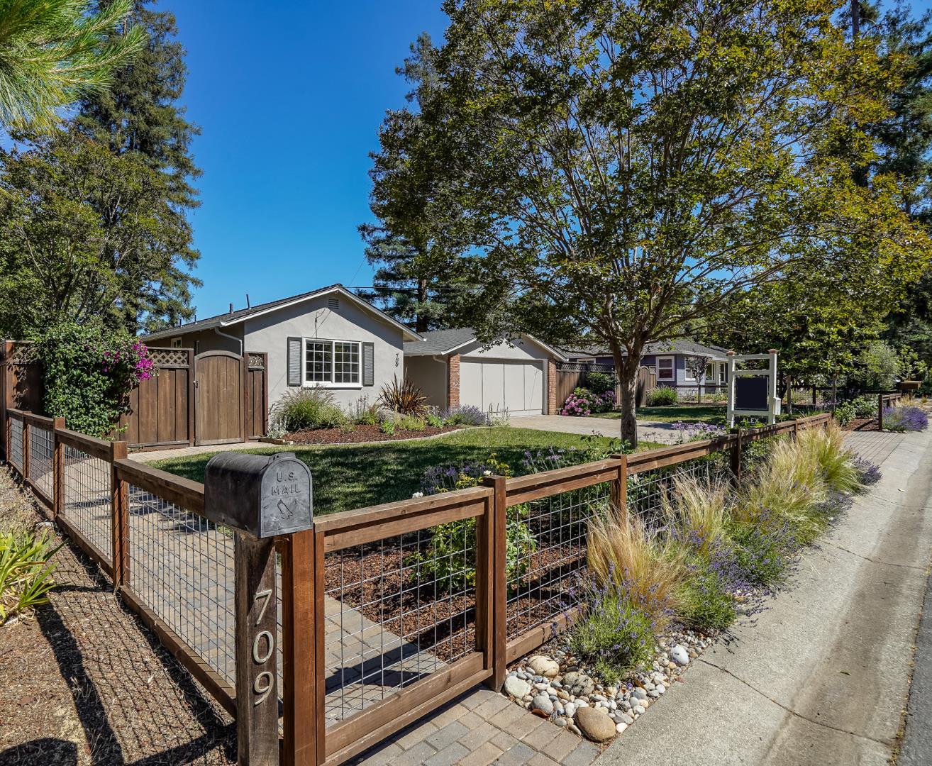 Detail Gallery Image 1 of 1 For 709 Los Ninos Way, Los Altos,  CA 94022 - 3 Beds | 2 Baths