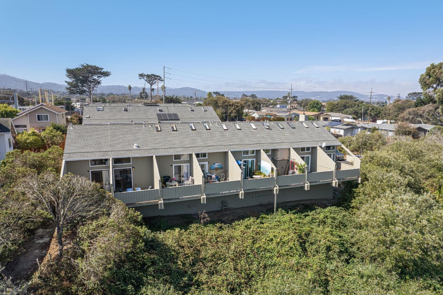 Detail Gallery Image 1 of 1 For 565 English Ave #14,  Monterey,  CA 93940 - 1 Beds | 1 Baths