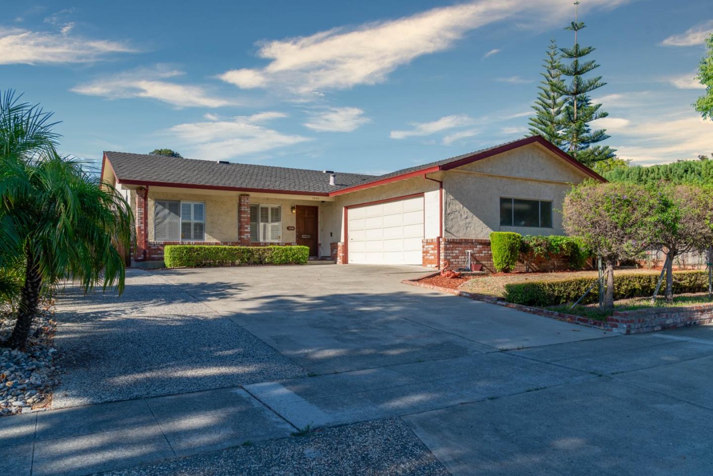 Detail Gallery Image 1 of 1 For 1086 Polk Ave, Sunnyvale,  CA 94086 - 2 Beds | 2 Baths