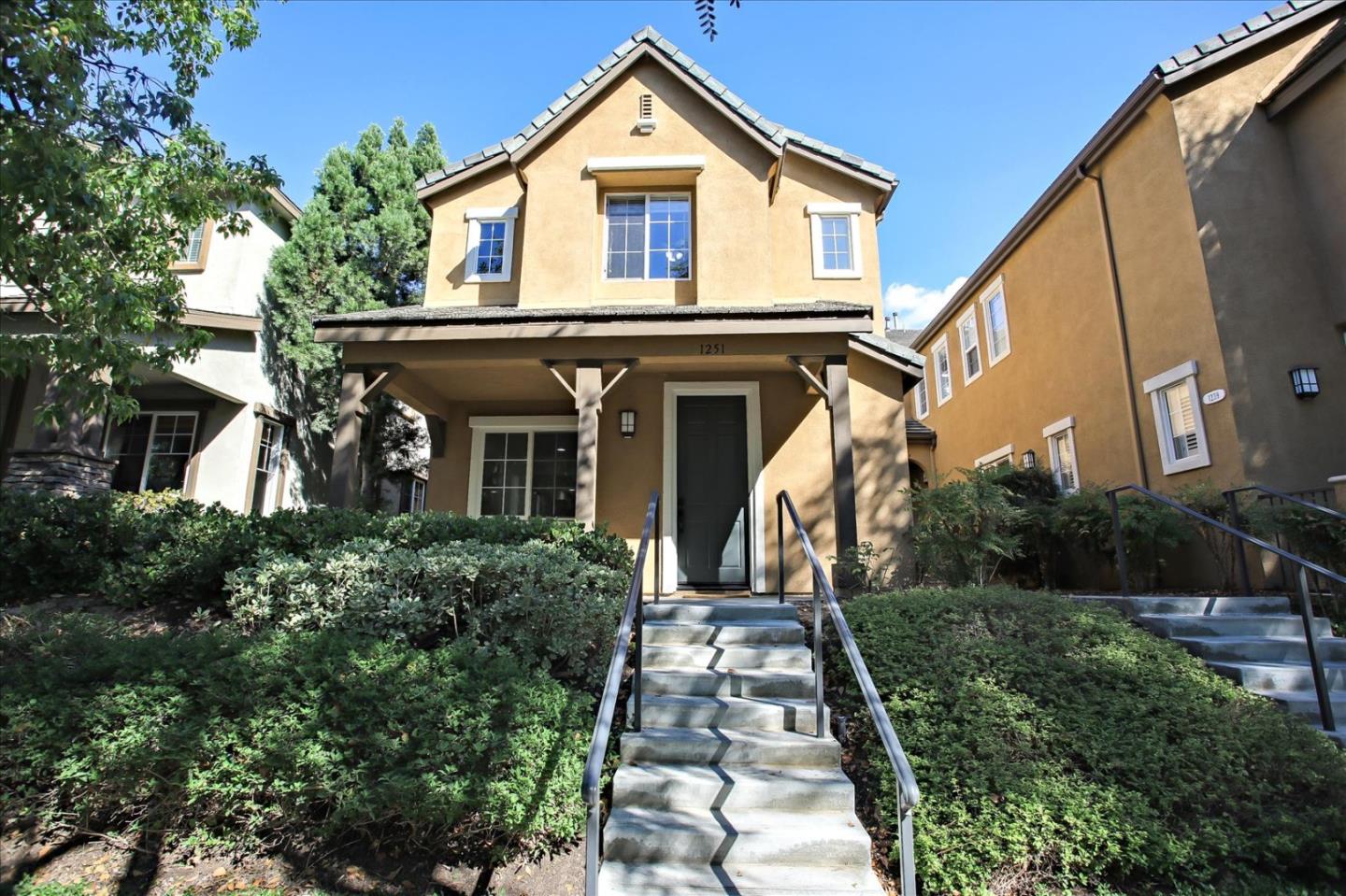 Detail Gallery Image 1 of 1 For 1251 Mc Fadden Dr, Fullerton,  CA 92833 - 3 Beds | 2/1 Baths