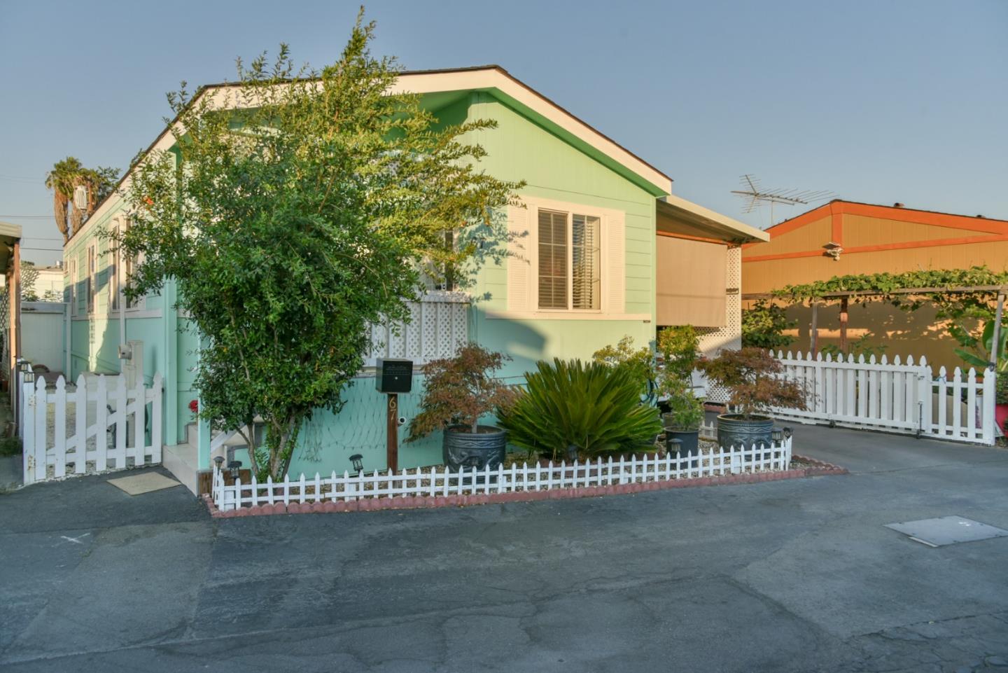 Detail Gallery Image 1 of 1 For 1350 Oakland Road #67,  San Jose,  CA 95112 - 3 Beds | 2 Baths