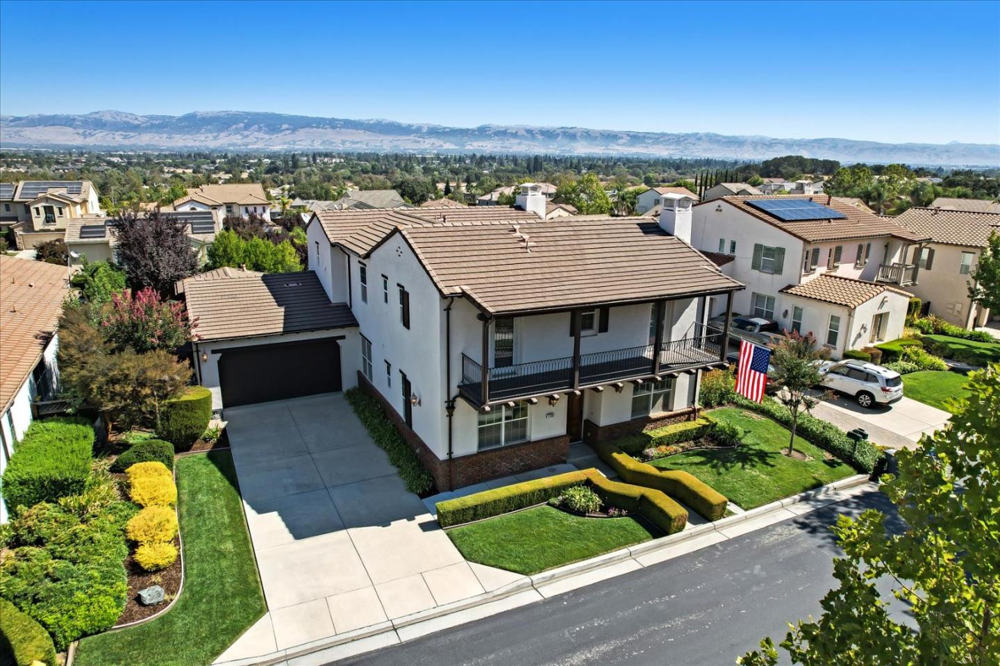 Detail Gallery Image 1 of 1 For 7230 Eagle Ridge Dr, Gilroy,  CA 95020 - 5 Beds | 3 Baths