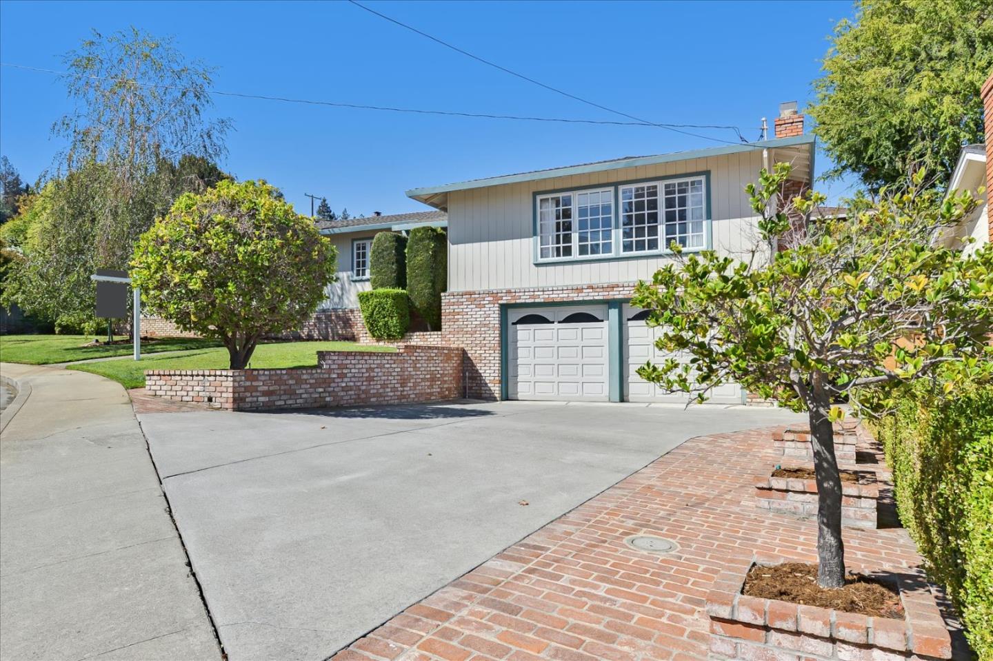Detail Gallery Image 1 of 1 For 2726 Debbie Ct, San Carlos,  CA 94070 - 3 Beds | 2 Baths