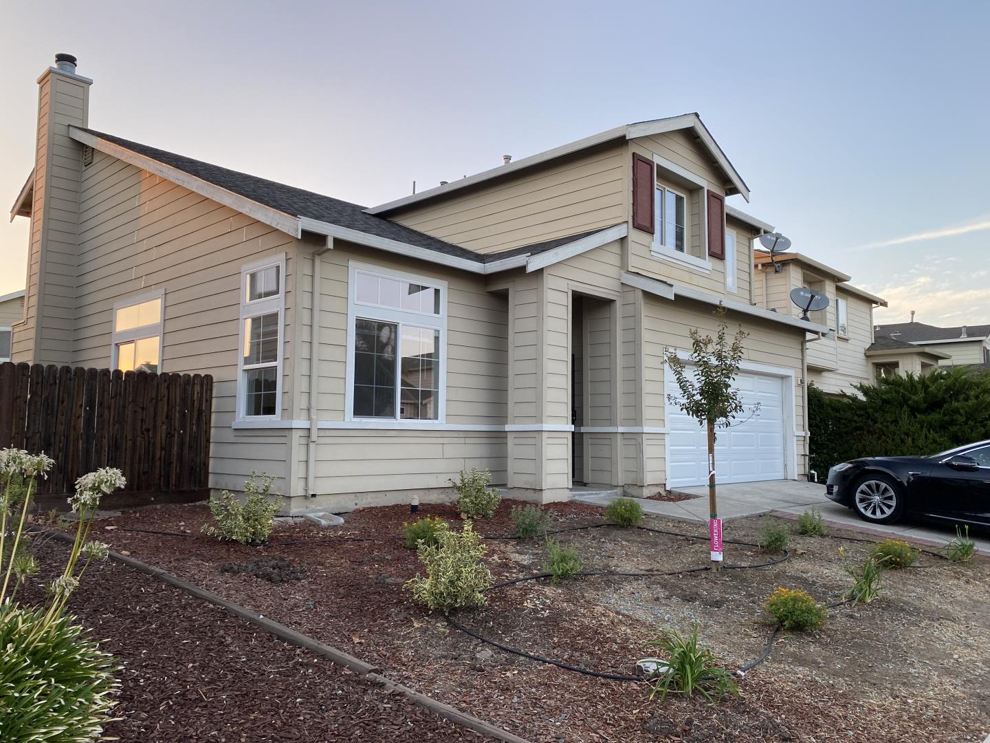 Detail Gallery Image 1 of 1 For 1553 Cole Ln, Tracy,  CA 95377 - 4 Beds | 3 Baths