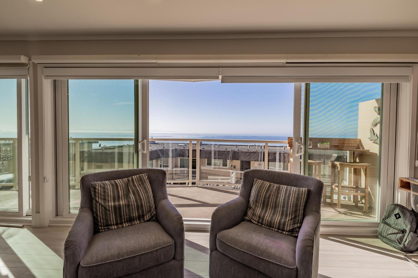 Detail Gallery Image 1 of 1 For 240 Rio Del Mar Blvd #N,  Aptos,  CA 95003 - 2 Beds | 2 Baths