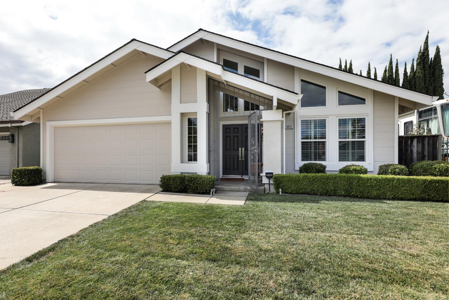 Detail Gallery Image 1 of 1 For 4215 Briarglen Dr, San Jose,  CA 95118 - 4 Beds | 2 Baths