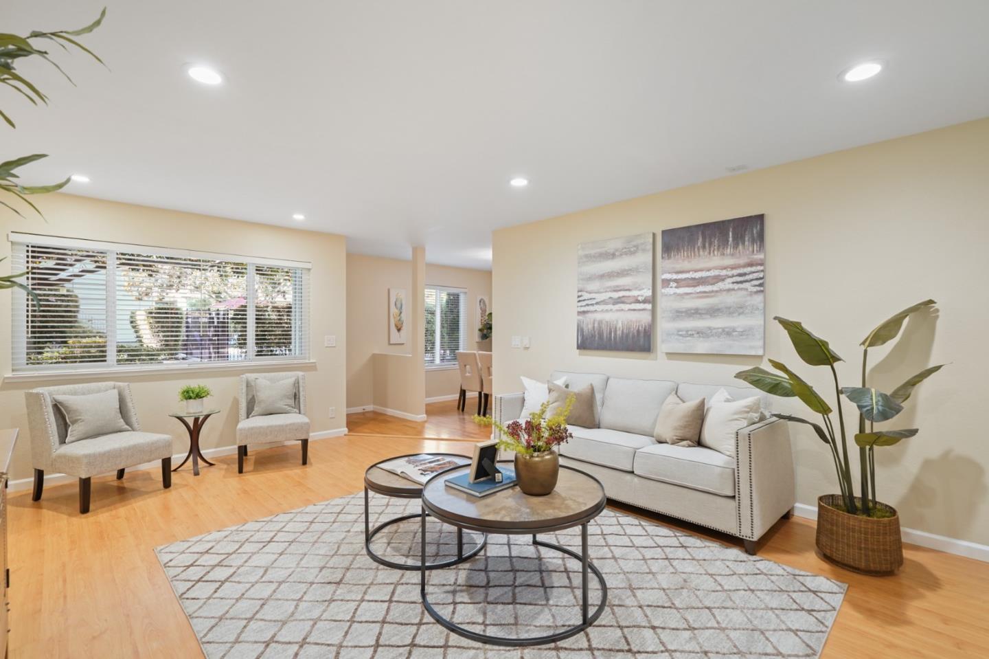 Detail Gallery Image 1 of 1 For 264 N Whisman Rd #4,  Mountain View,  CA 94043 - 2 Beds | 1 Baths