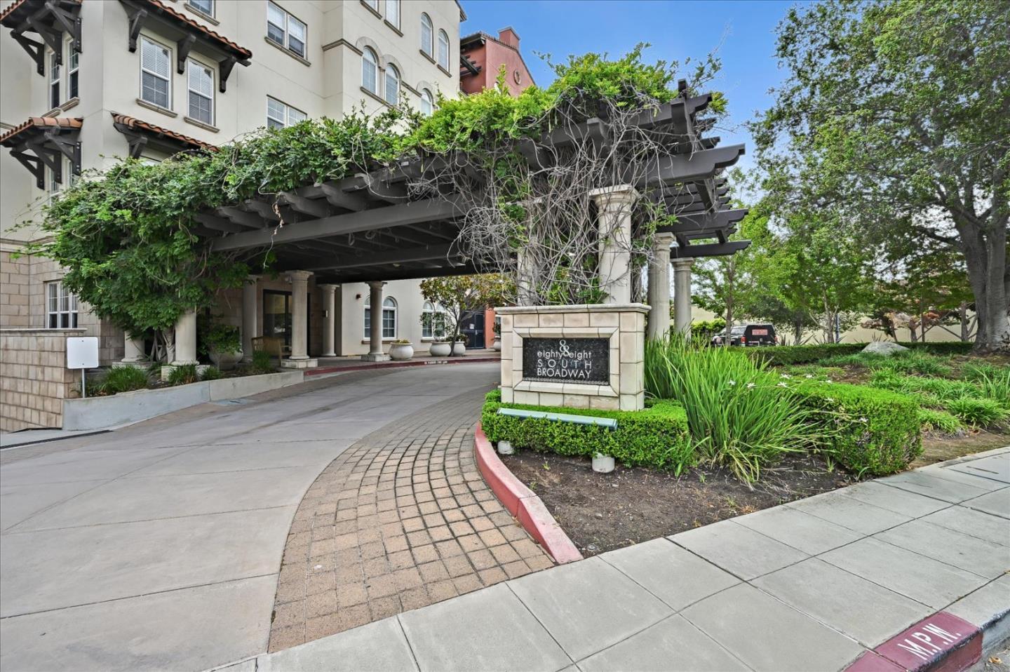 Detail Gallery Image 1 of 1 For 88 S Broadway #1103,  Millbrae,  CA 94030 - 2 Beds | 2 Baths