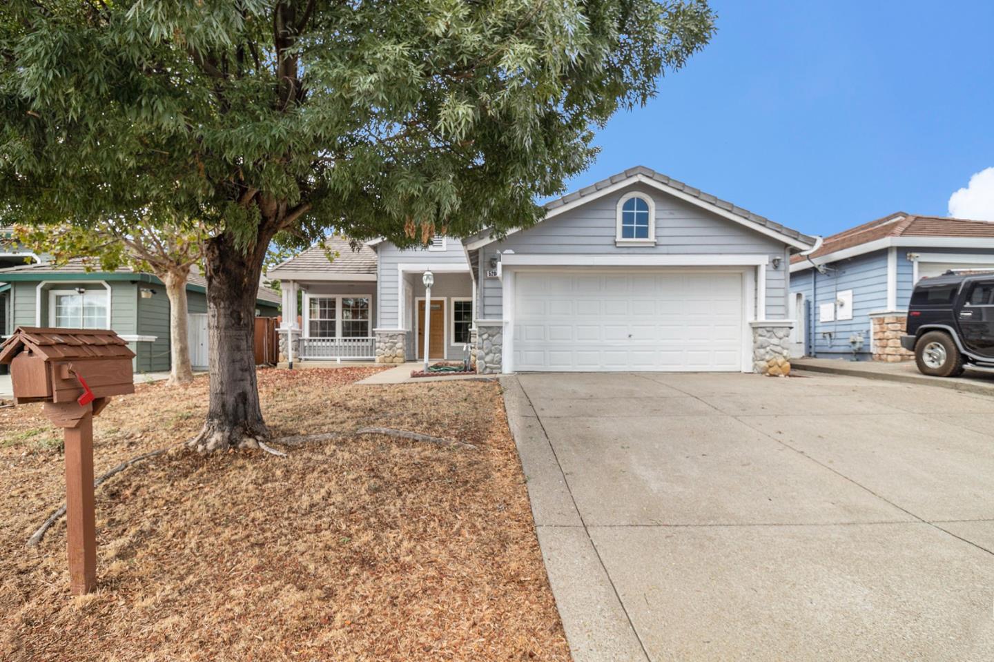 Detail Gallery Image 1 of 1 For 5204 Grass Valley Way, Antioch,  CA 94531 - 3 Beds | 2 Baths