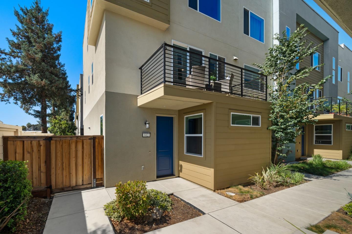 Detail Gallery Image 1 of 1 For 612 Coco Ct, San Jose,  CA 95133 - 3 Beds | 2/1 Baths