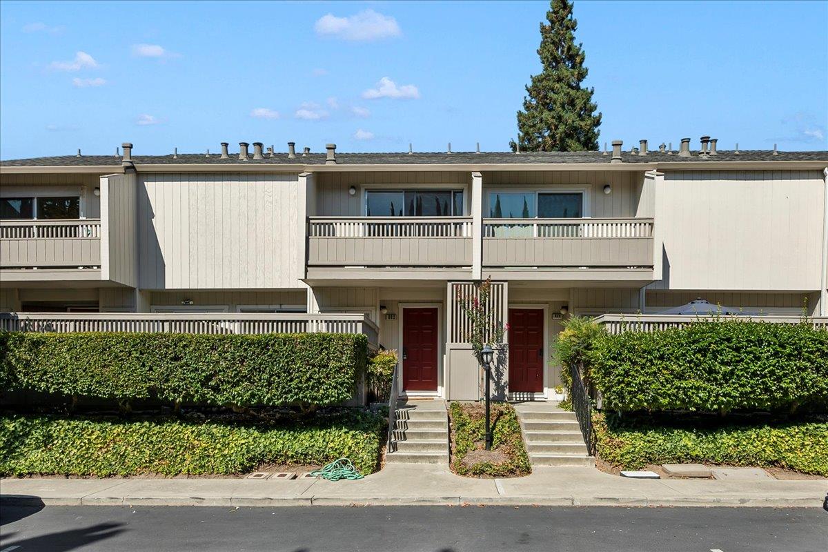 Detail Gallery Image 1 of 1 For 663 E Garland Ter, Sunnyvale,  CA 94086 - 3 Beds | 2/1 Baths