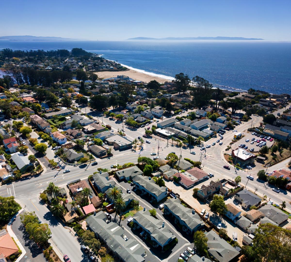 Detail Gallery Image 1 of 1 For 1628 Killdeer Pl, Santa Cruz,  CA 95062 - 2 Beds | 2/1 Baths