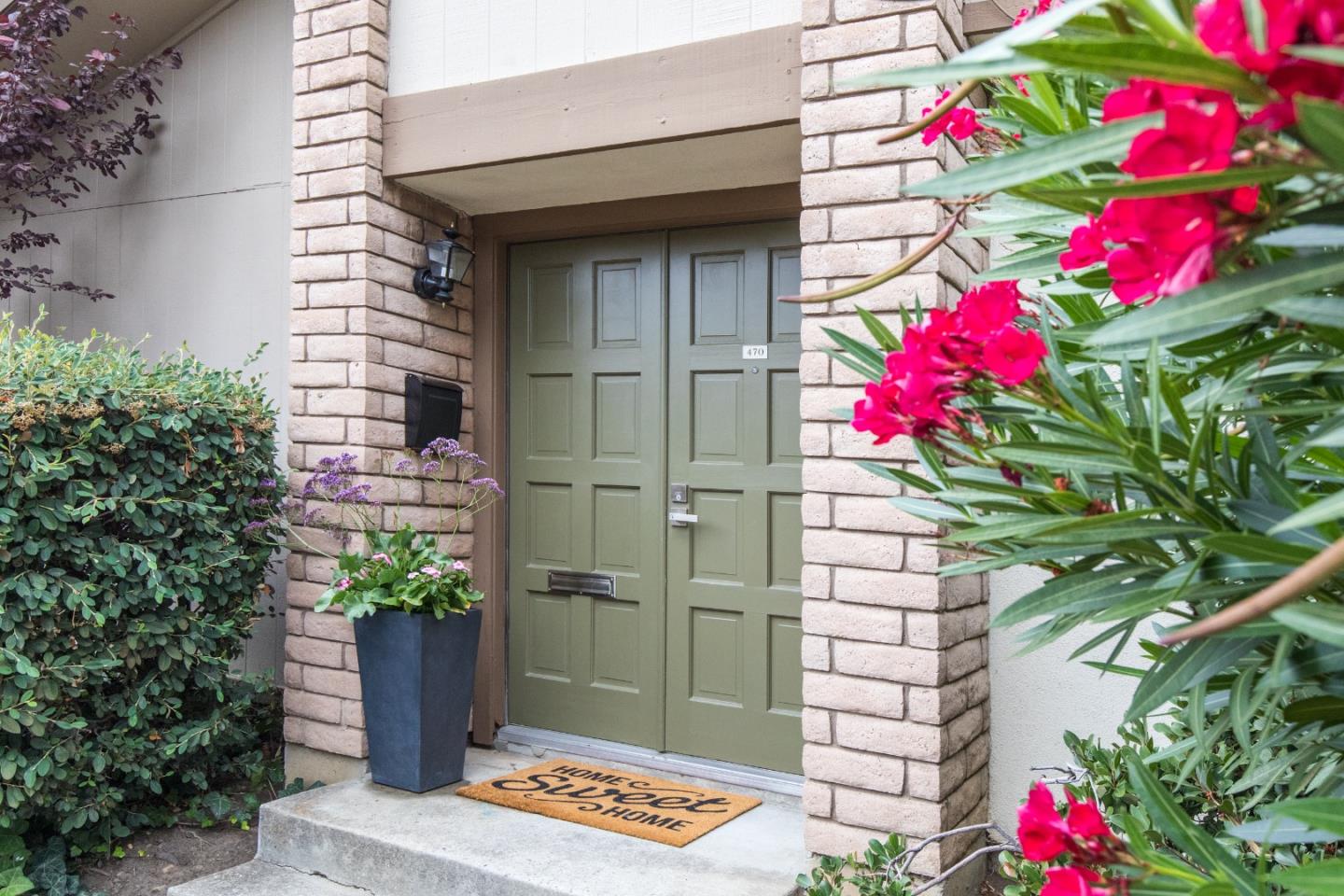 Detail Gallery Image 1 of 1 For 49 Showers Dr #L470,  Mountain View,  CA 94040 - 3 Beds | 2/1 Baths