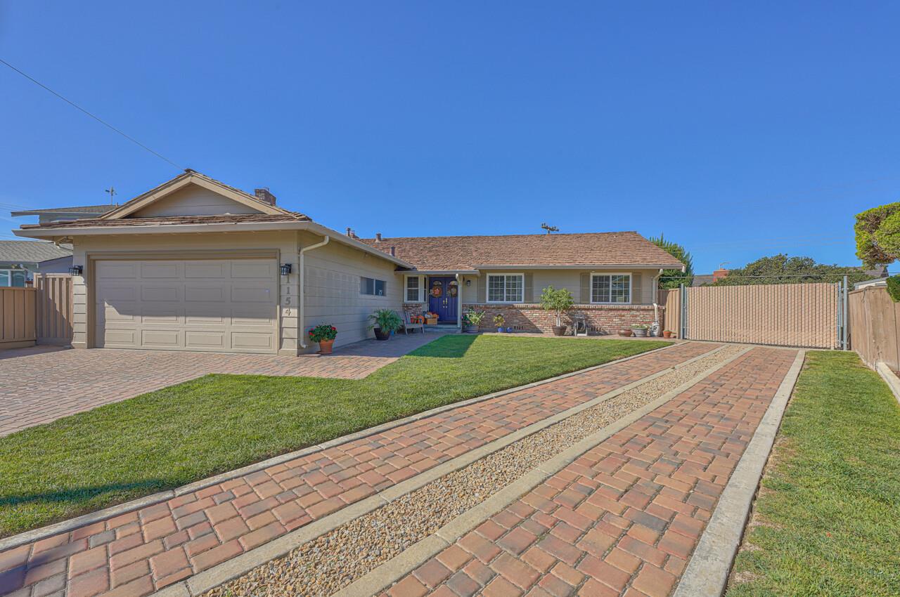 Detail Gallery Image 1 of 1 For 1154 Santa Fe Way, Salinas,  CA 93901 - 4 Beds | 2 Baths