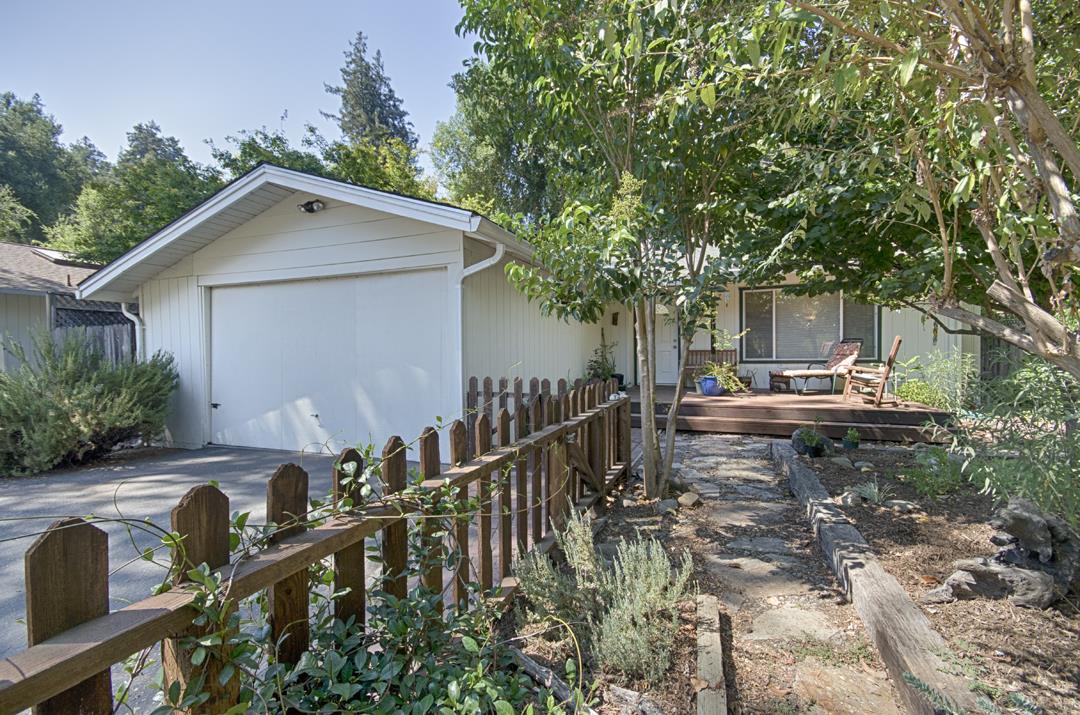 Detail Gallery Image 1 of 1 For 375 Woodland Dr, Ben Lomond,  CA 95005 - 2 Beds | 1 Baths