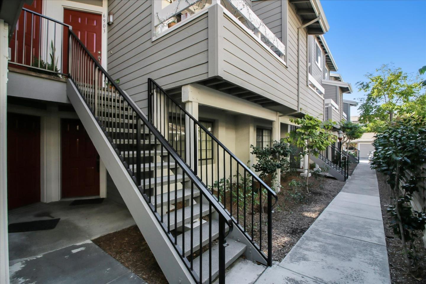 Detail Gallery Image 1 of 1 For 6903 Chantel Ct, San Jose,  CA 95129 - 2 Beds | 2/1 Baths