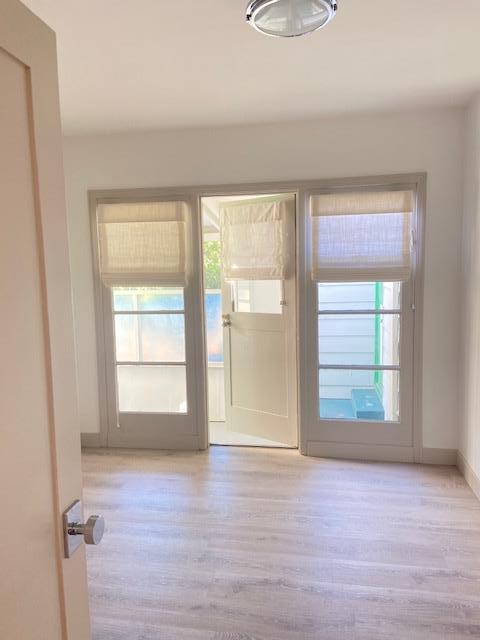 Detail Gallery Image 12 of 13 For 236 Anita Rd, Burlingame,  CA 94010 - – Beds | – Baths