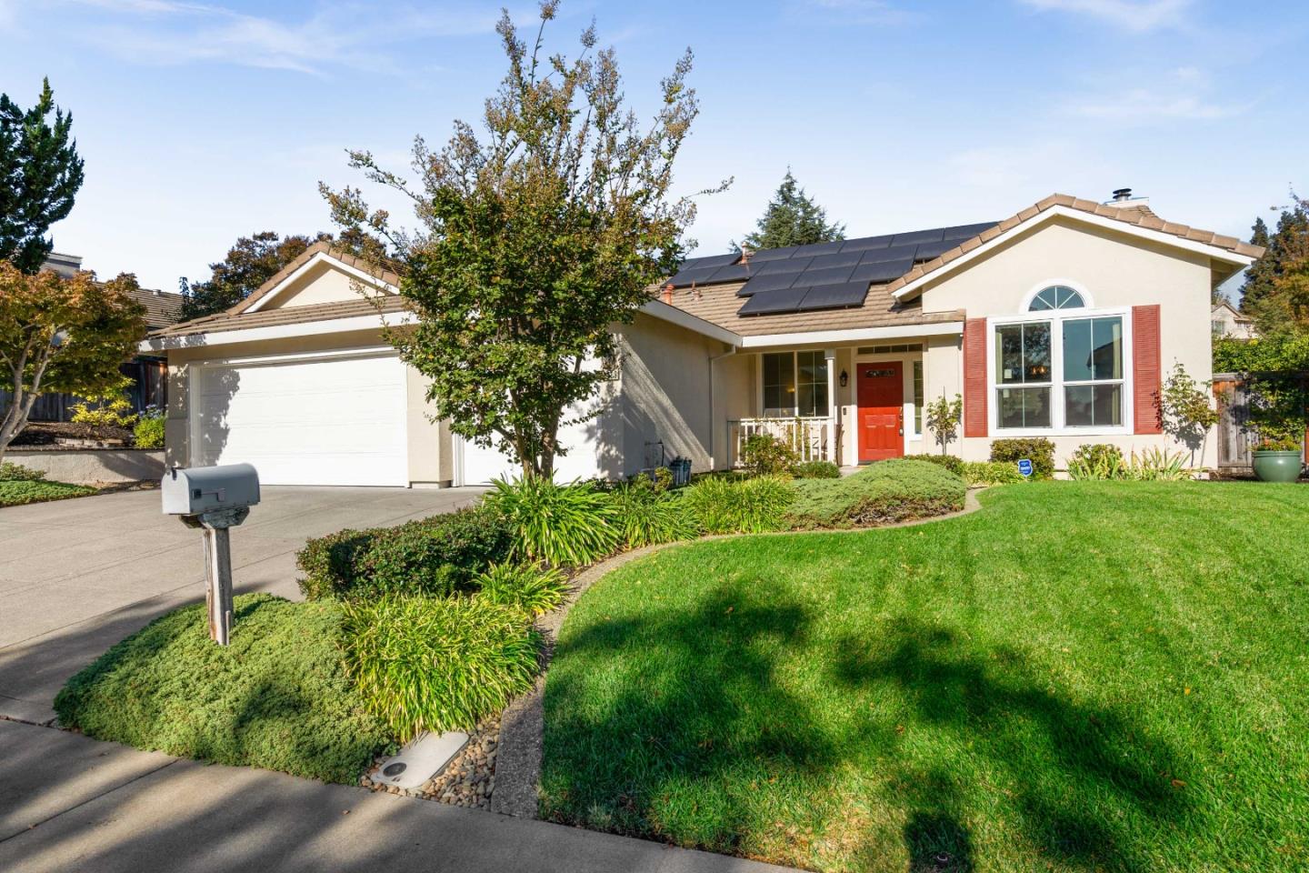 Detail Gallery Image 1 of 1 For 2485 Palmer Cir, Fairfield,  CA 94534 - 3 Beds | 2 Baths