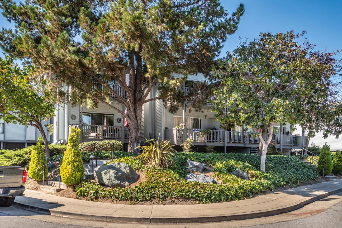 Detail Gallery Image 1 of 1 For 4198 George Ave #2,  San Mateo,  CA 94403 - 1 Beds | 1 Baths