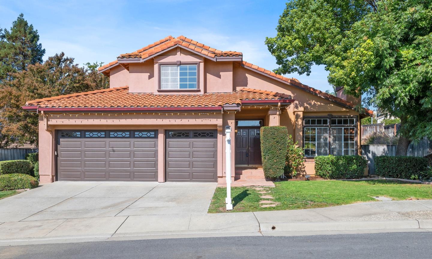 Detail Gallery Image 1 of 1 For 2736 Mira Bella Cir, Morgan Hill,  CA 95037 - 4 Beds | 2/1 Baths