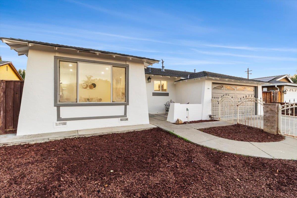 Detail Gallery Image 1 of 1 For 2602 Boren Dr, San Jose,  CA 95121 - 4 Beds | 2 Baths