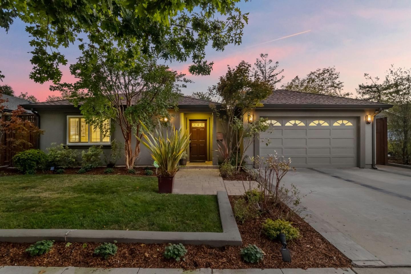 Detail Gallery Image 1 of 1 For 1726 Maryland St, Redwood City,  CA 94061 - 3 Beds | 3/1 Baths