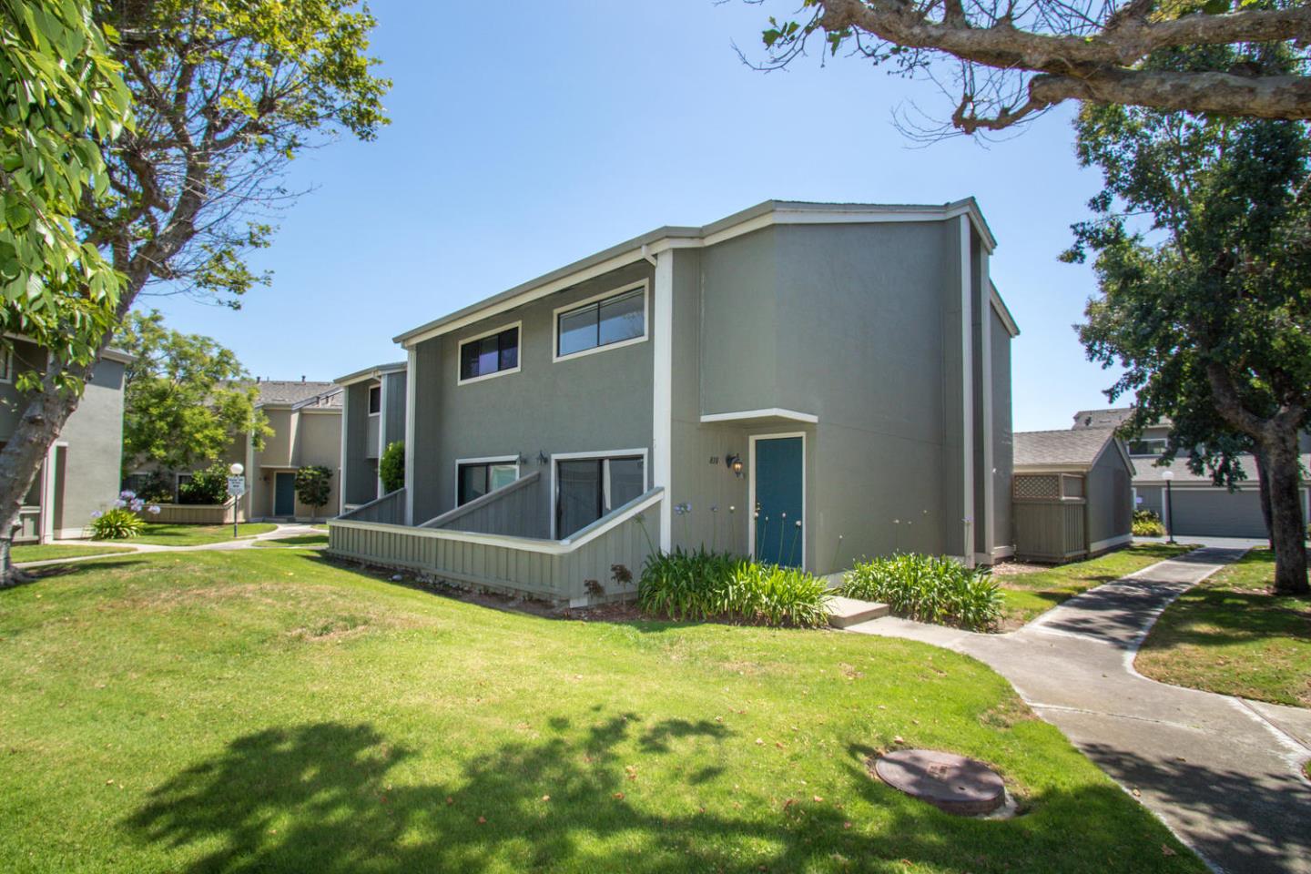 Detail Gallery Image 1 of 1 For 810 Juno Ln, Foster City,  CA 94404 - 2 Beds | 2/1 Baths