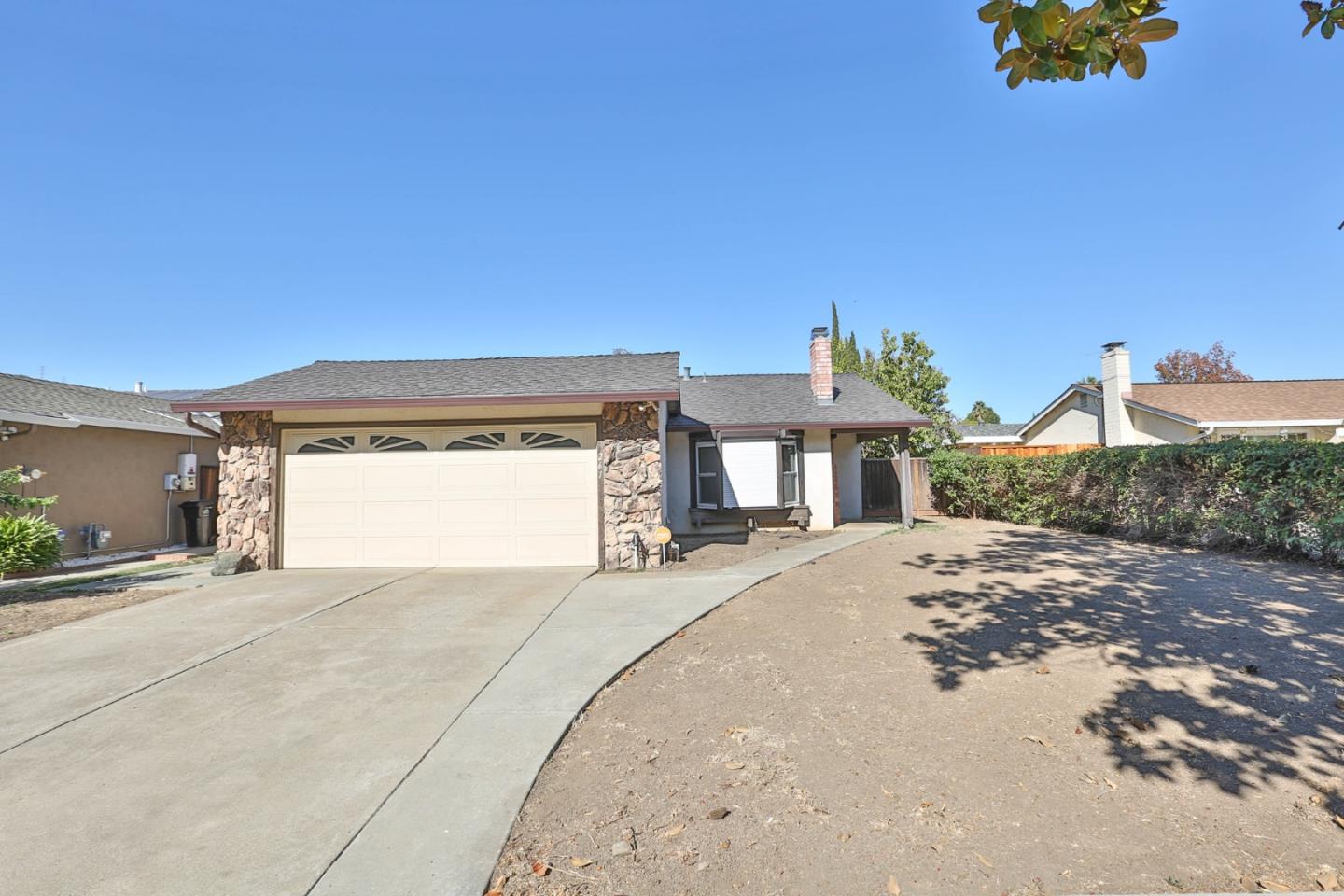 Detail Gallery Image 1 of 1 For 261 Bernal Rd, San Jose,  CA 95119 - 3 Beds | 2 Baths