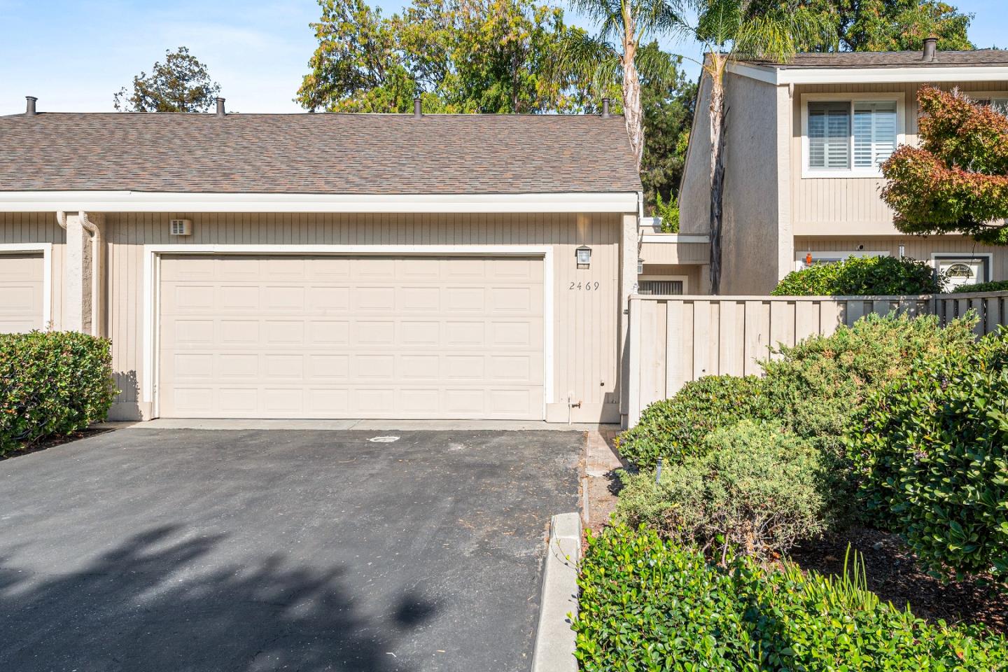 Detail Gallery Image 1 of 1 For 2469 Golf Links Cir, Santa Clara,  CA 95050 - 2 Beds | 2 Baths