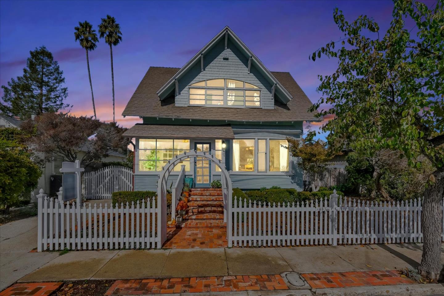 Detail Gallery Image 1 of 1 For 231 Washburn Ave, Santa Cruz,  CA 95060 - 4 Beds | 2 Baths